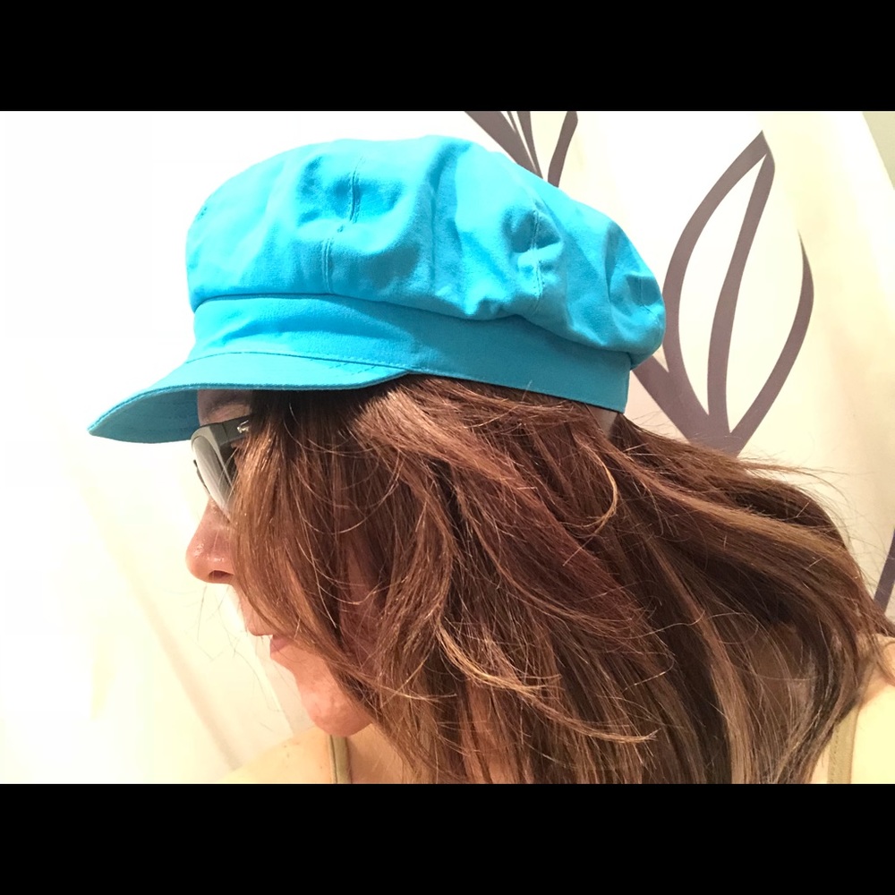 Blue hat 🧢